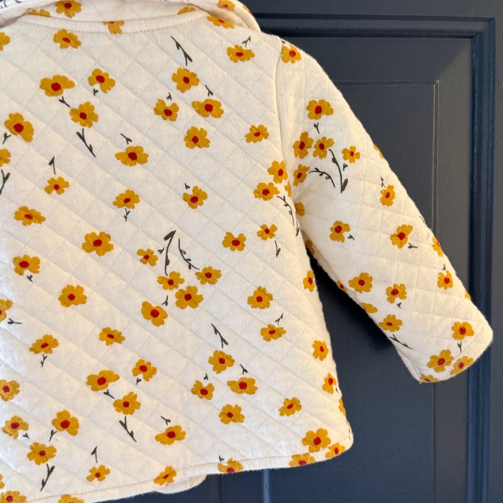 Carter’s Quilted Floral Baby Jacket - Size 12 Month - Picture 6 of 8